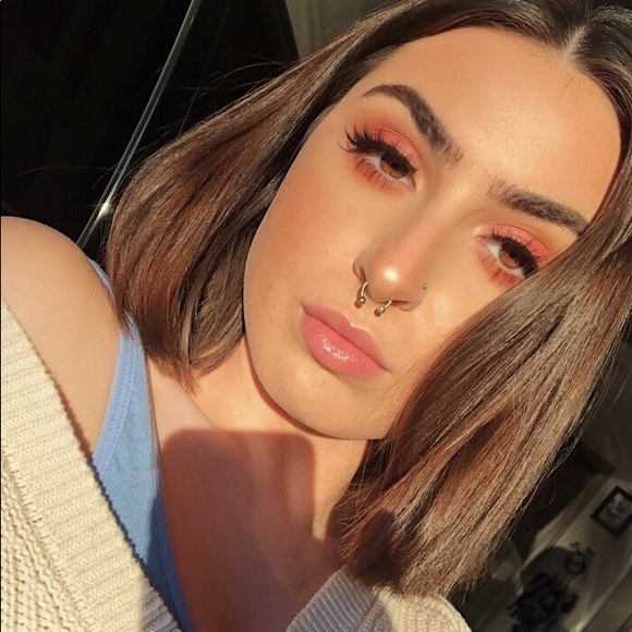 Meet your Posher, Bennett - Picture 1 of 1